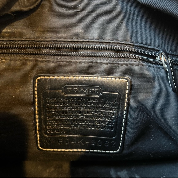 Authentic 2004 coach satchel - Picture 6 of 6
